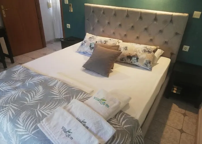 Daire Dimitriadis Fresh Edem *